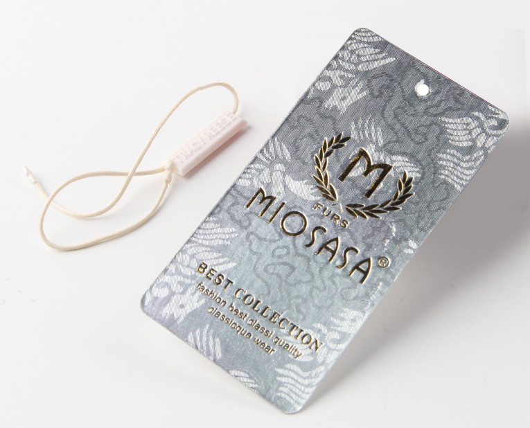 內(nèi)衣吊牌定做過程中，燙印不清晰不整齊的緣由