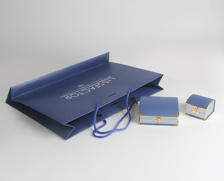 廣東禮品袋定做的覆膜工藝迎來綠色！