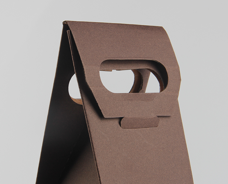 紅酒包裝盒生產(chǎn)廠家的膠輥是怎么避免擠壓性損耗的？