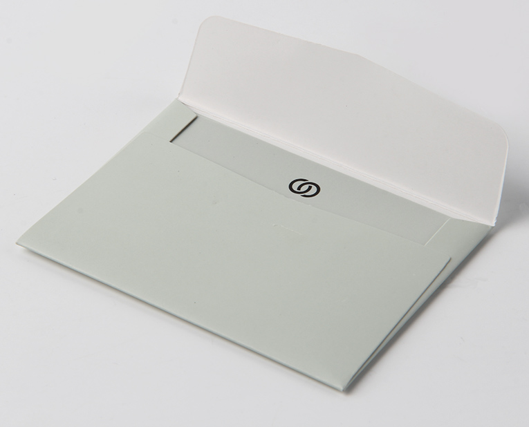 褲子的吊牌定做如果選擇合版印刷，記得考慮1個因素