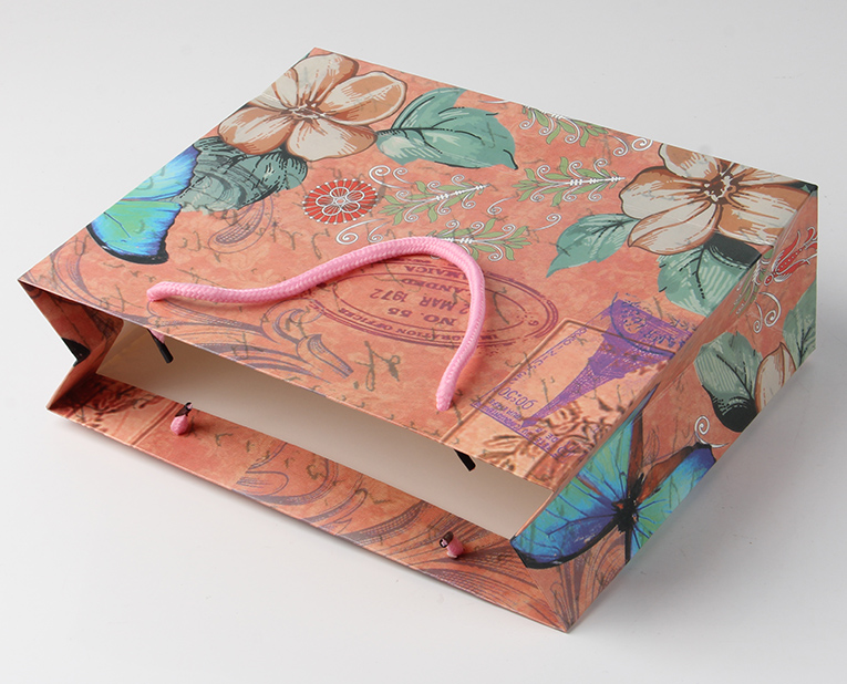 鑒別內(nèi)衣紙袋廠家是正規(guī)還是作坊，只需要用到你的指甲