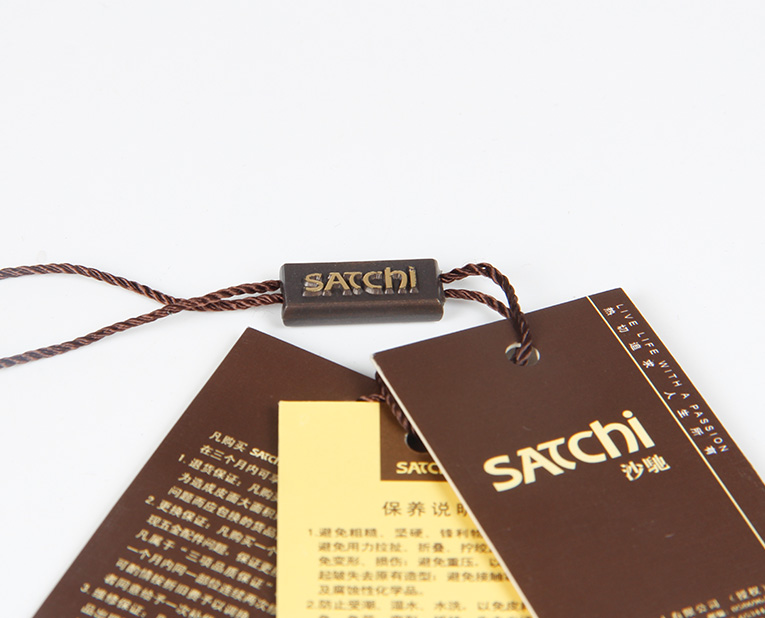 在服裝的紙牌定做過程中1個(gè)個(gè)環(huán)保新秀為何頻頻受挫？