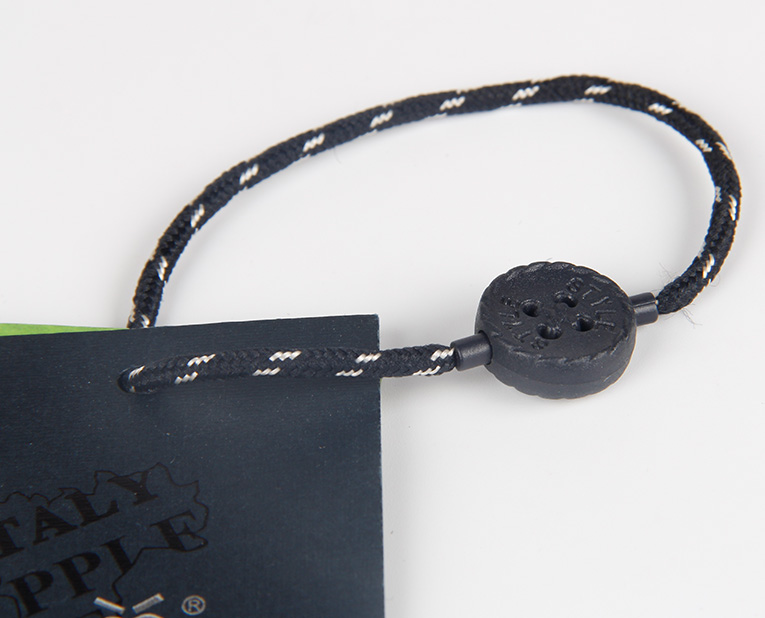 預(yù)防勝于治療，衣服的紙牌在定做之前需要這樣做準備