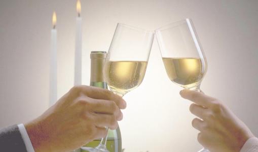 借著315之際，廣州的吊牌廠給你掃盲告訴你什么是兜底條款