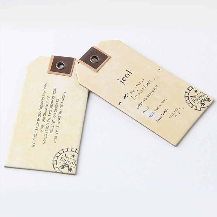 超越的自我，牛仔褲到了改變吊牌訂制材料的岔路