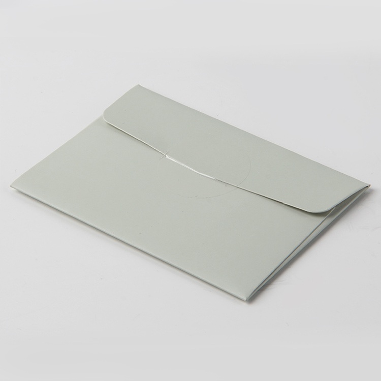 如果襪子的吊牌在訂制的時(shí)候再不突破，價(jià)格戰(zhàn)的代價(jià)誰都消費(fèi)不起