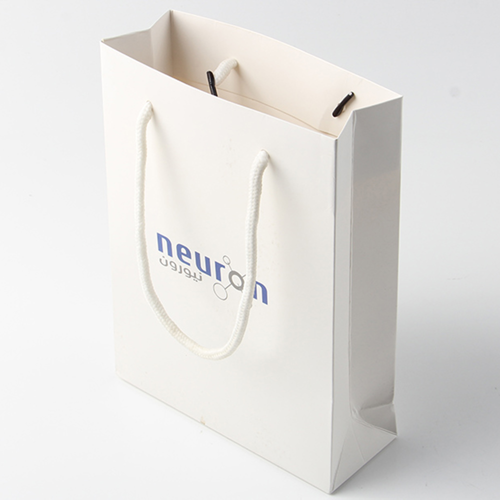 連手機(jī)紙袋都要模仿訂制，國(guó)產(chǎn)手機(jī)真的還有出路嗎？