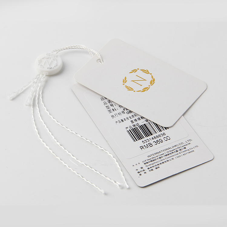 多個襯衫紙牌工廠不知如何挑選？只要做這1個動作就行了