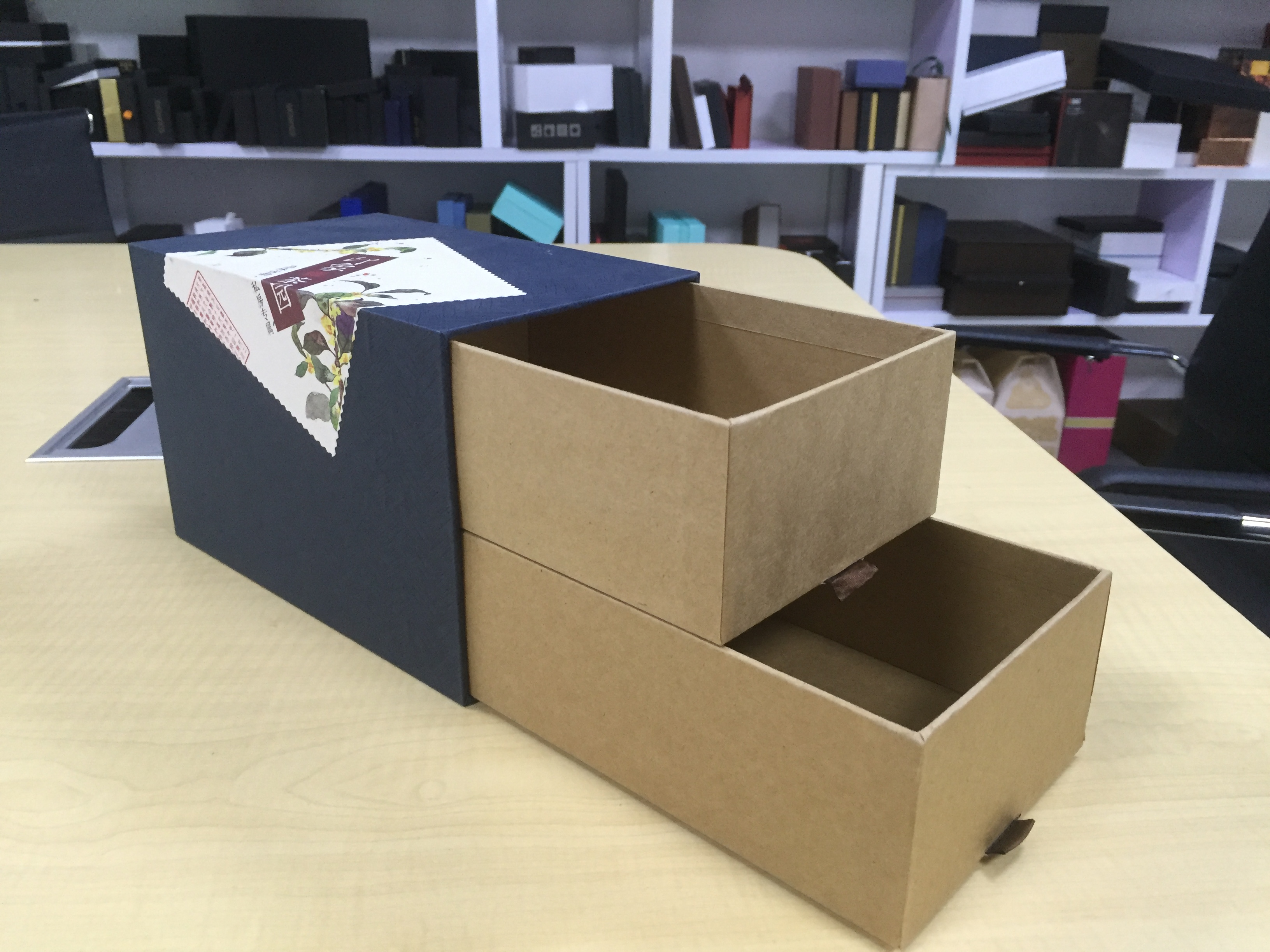 有保健品商家對禮品盒工廠的天地蓋不服，只好祭出雙開抽屜盒