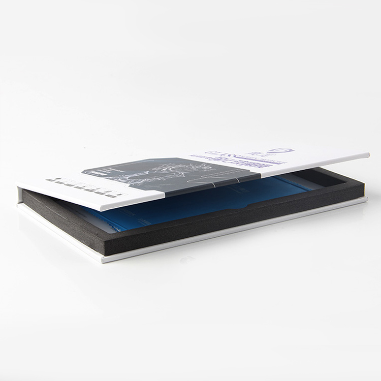 做數(shù)據(jù)線(xiàn)包裝盒這么大膽真的好嗎