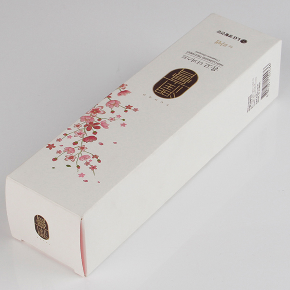 在香水盒定做過程中，一定要搞清楚數(shù)碼打樣和普通打樣