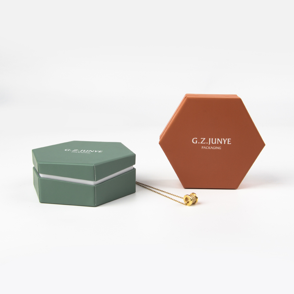 六角形珠寶首飾盒對比傳統(tǒng)抽屜盒優(yōu)勢有什么？